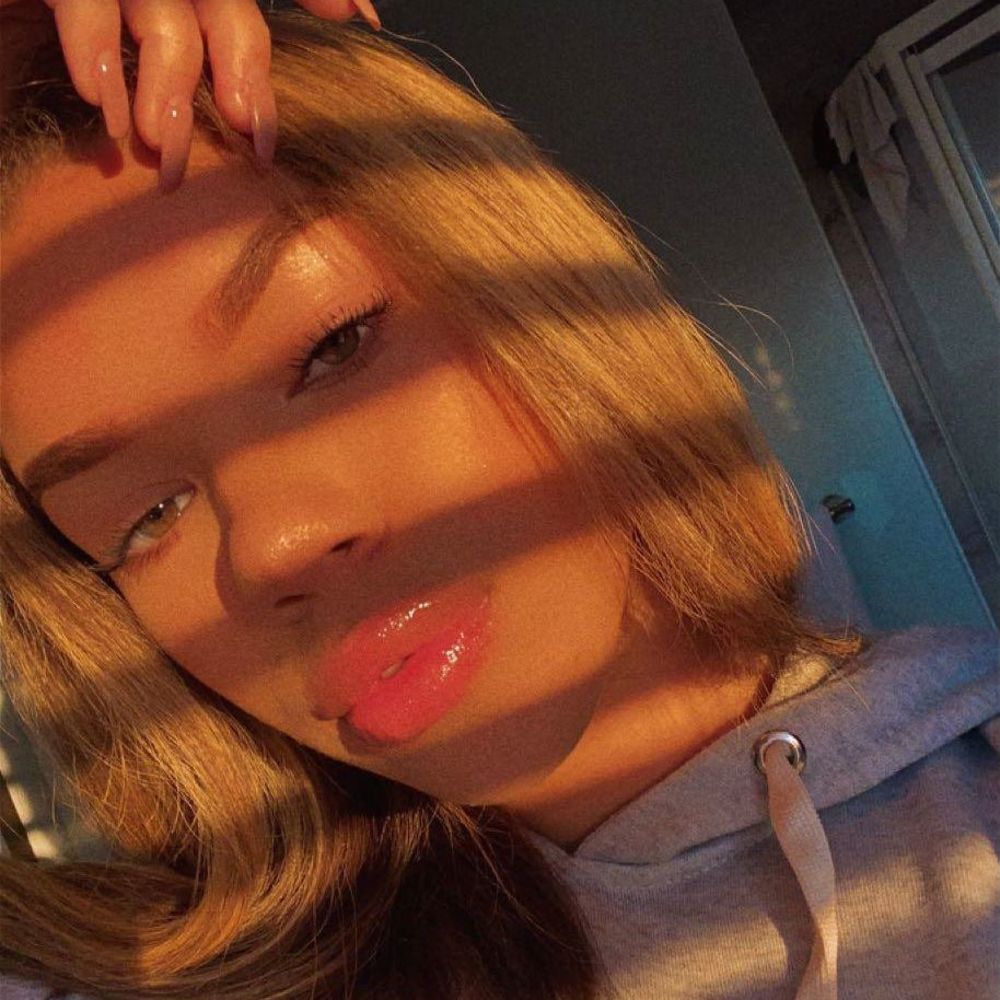 Meet your Posher, Destiney